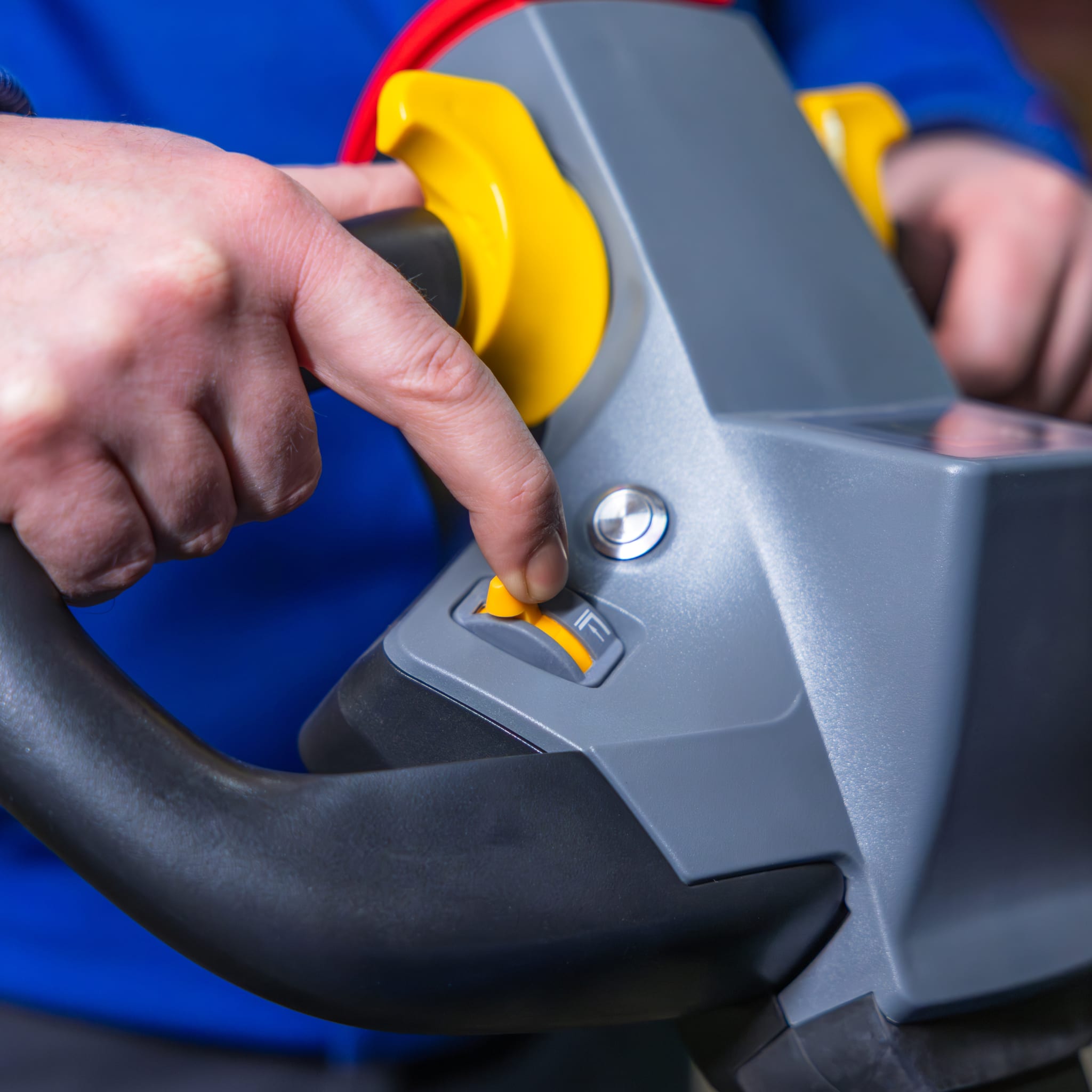 Gerbeur électrique EXACT avec levée proportionnelle